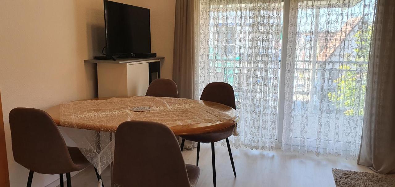 Outletcity Ferienwohnung 2 Метцинген Екстер'єр фото